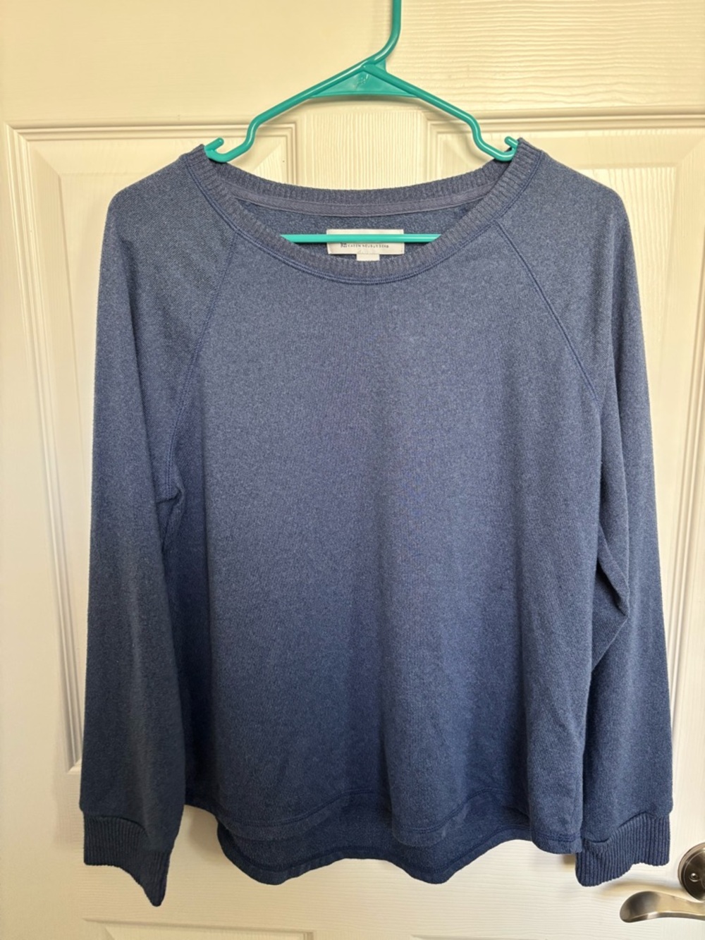 comfy & cute lounge sweater 💙